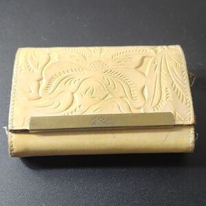 Patricia Nash wallet